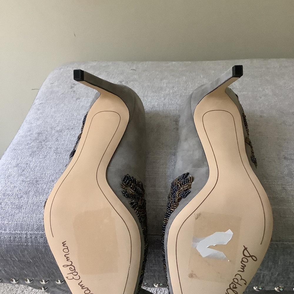Sam Edelman gray with rhinestones and bead size 10